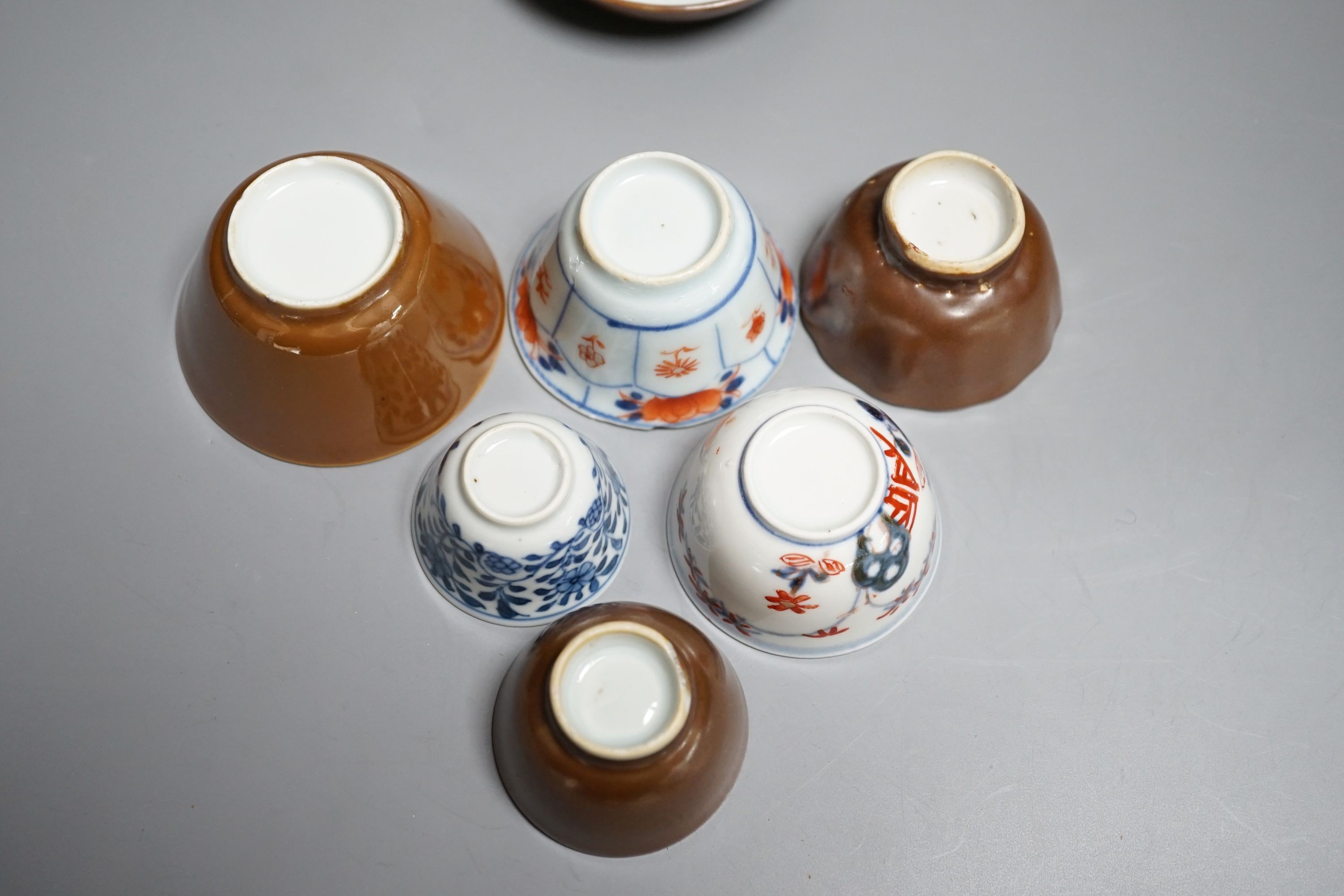 Six Chinese export porcelain teabowls and saucers, Kangxi to early Qianlong period. Provenance - Mona Sattin collection of miniature cups and saucers, collection no.s 310, 317, 324-326 and 328.